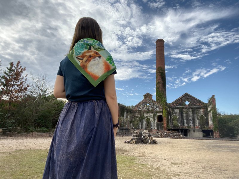 Xiaotong's Paintings-Fox in the Forest-90cm Large Square Scarf - Scarves - Silk Green