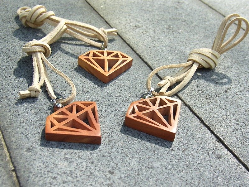 龍柏 鑽石造型項鍊 (隨機出貨) - 項鍊 - 木頭 咖啡色
