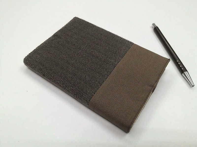 Exquisite A6 cloth book clothing ~ dark brown (unique product) B04-051 - สมุดบันทึก/สมุดปฏิทิน - วัสดุอื่นๆ 