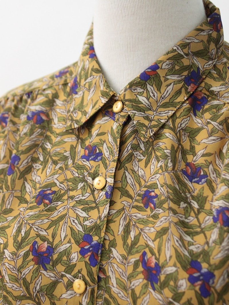 【RE0720T080】 retro leaves printed brown yellow short-sleeved ancient shirt - Women's Shirts - Polyester Khaki