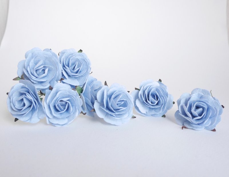 Paper Flower, centerpiece, DIY 25 pieces rose size 3.5 cm., pale blue color - 其他 - 紙 透明