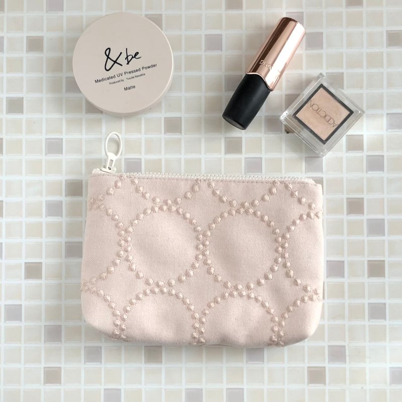 mina perhonen makeup bag handmade pouch tambourine pale pink sleeping rose - กระเป๋าเครื่องสำอาง - ผ้าฝ้าย/ผ้าลินิน สึชมพู