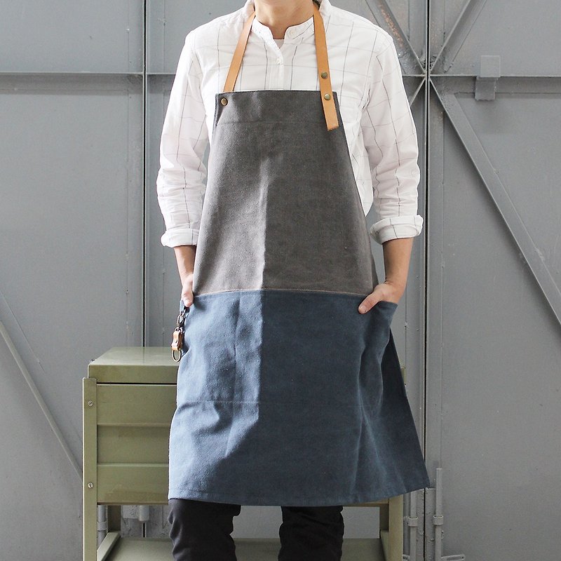 DailyAPRON dual colour washed canvas apron with leather strap - ผ้ากันเปื้อน - ผ้าฝ้าย/ผ้าลินิน 