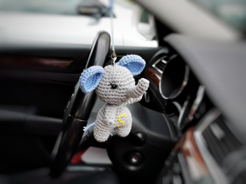 Elephant keychain, car accessory, elephant plush, car rear view hanging - 鑰匙圈/鑰匙包 - 其他材質 銀色