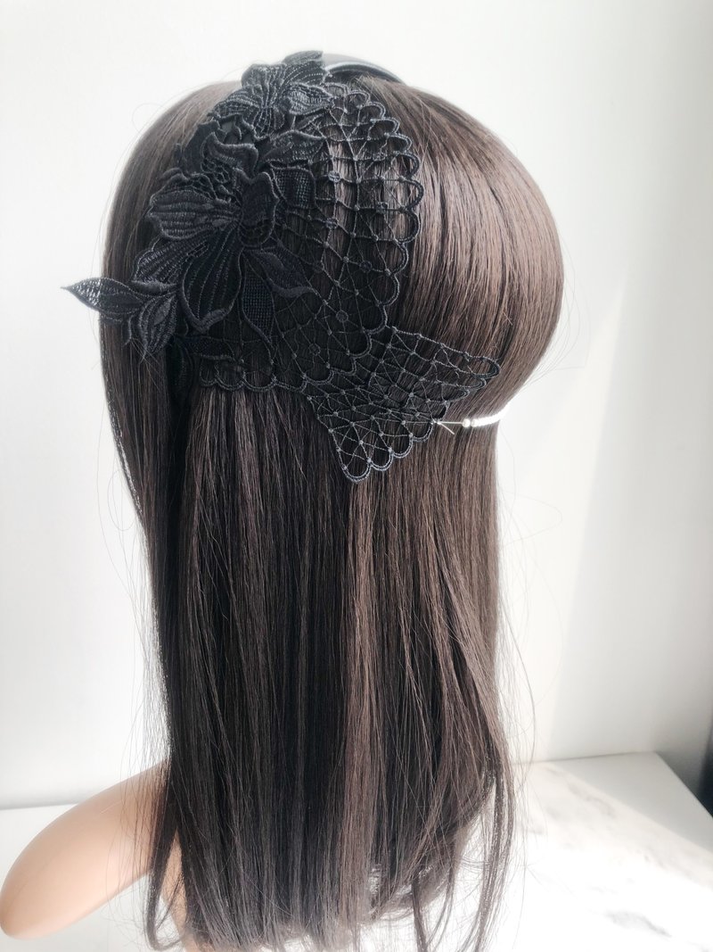 Black one-sided floral basket with lace headband hair headdress - Headbands - Other Materials Black