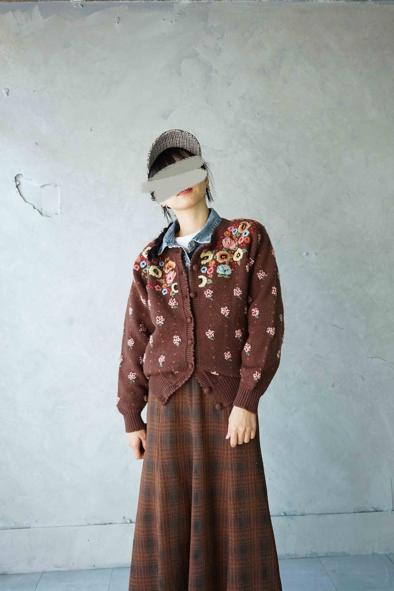 尋寶古著-森林系紅棕色鉤織花邊刺繡花朵針織外套 - 女裝毛衣/針織衫 - 羊毛 咖啡色