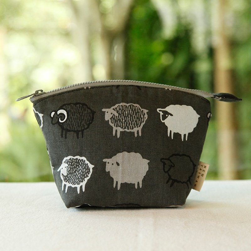 【Shell Cosmetic Bag】 Gift Collection - Swiss Sheep (Small) - Toiletry Bags & Pouches - Cotton & Hemp Black