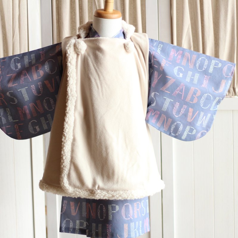 90【Casual KIMONO】cute and fluffy overcoat  alphabet   90 size KIMONO - ชุดเด็ก - ผ้าฝ้าย/ผ้าลินิน 