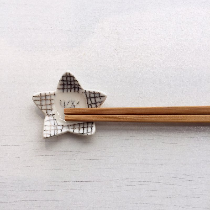 Ceramic Star small dishes, jewelry plate, chopsticks seat - Chopsticks - Pottery White