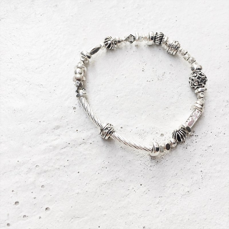 Zhu [Silver] - Our Story City (Silver bracelet / gifts / Christmas gifts / personality / Available wearing bathing) - Bracelets - Other Metals 