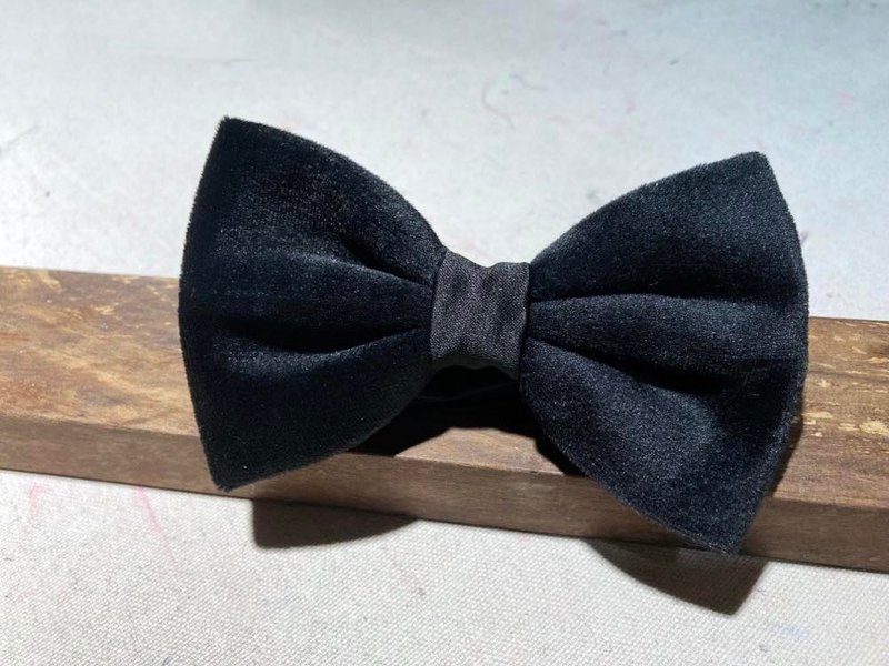 Black Velvet Banquet Bow Ties - หูกระต่าย/ผ้าพันคอผู้ชาย - ผ้าฝ้าย/ผ้าลินิน สีดำ