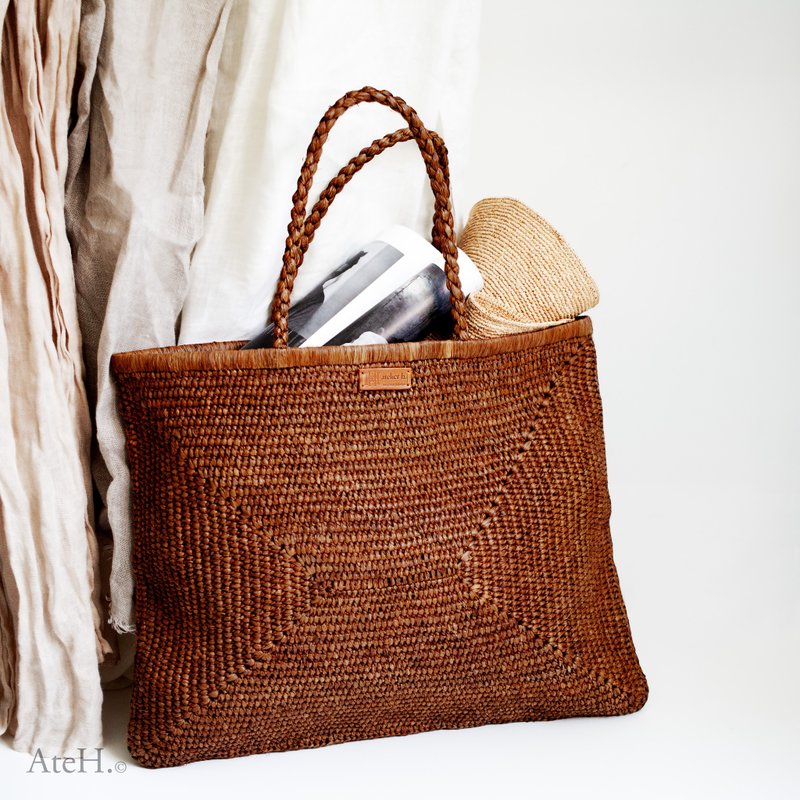 Raffia Tote Bag - กระเป๋าถือ - พืช/ดอกไม้ 