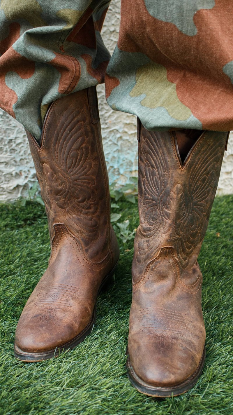 Tsubasa.Y│Carved Western Boots 001 Boots Carved Western Western Boots Carved Boots - Women's Boots - Faux Leather Brown