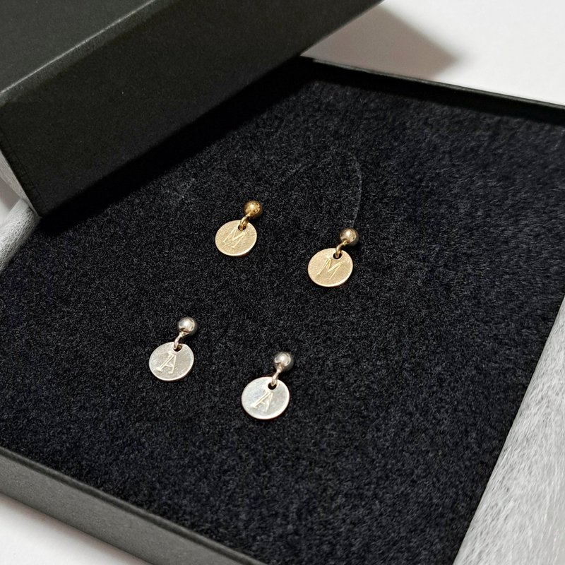 Initial pair earrings set [pair] - สร้อยคอ - โลหะ สีทอง