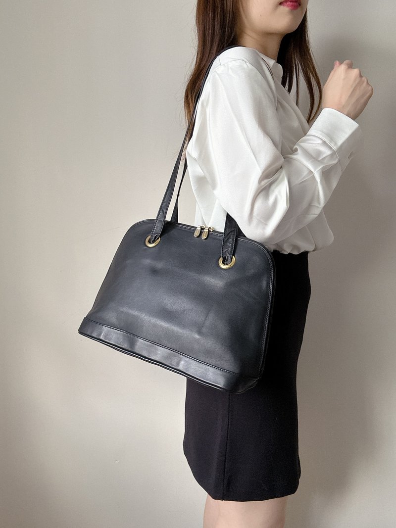 Second-hand beauty product Bally Bally Tote Bag neutral cowhide - กระเป๋าแมสเซนเจอร์ - หนังแท้ สีดำ