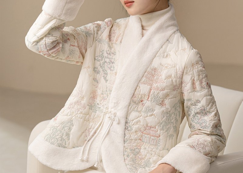 新中式 冬季棉服加厚中國風刺繡拼毛氣質交領棉衣外套 - 女上衣/長袖上衣 - 羊毛 白色