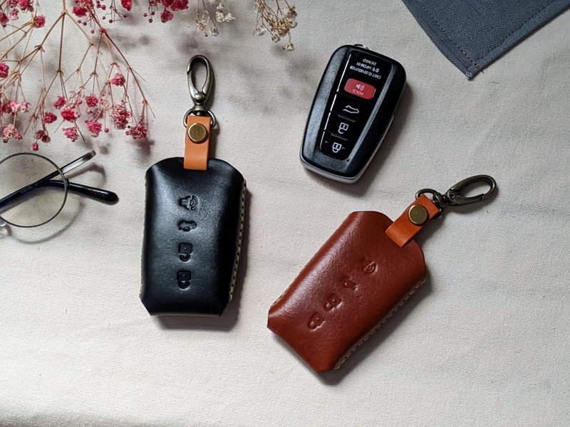 car key holder - Keychains - Genuine Leather Multicolor