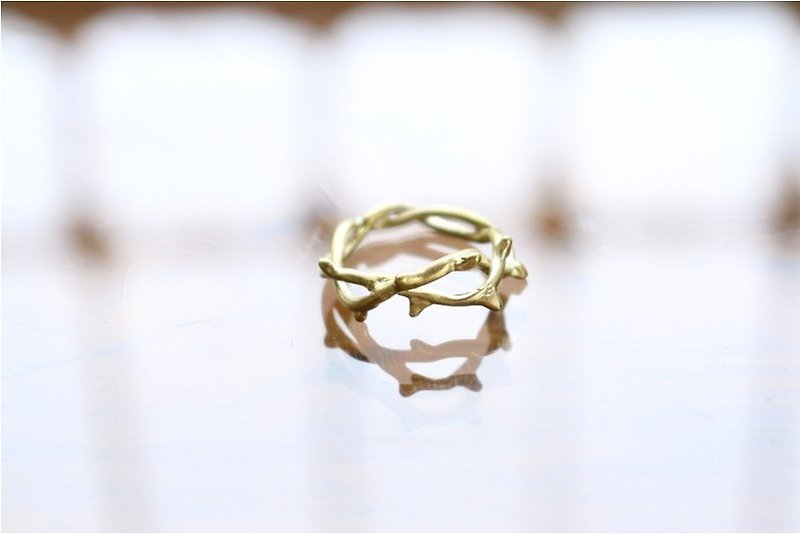 Brass ring 0304 thorns - แหวนทั่วไป - ทองแดงทองเหลือง สีทอง