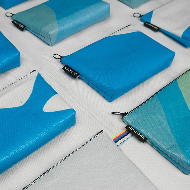 Ultra-lightweight. Rainy weather waterproof canvas bag universal storage bag - กระเป๋าเครื่องสำอาง - วัสดุกันนำ้ หลากหลายสี