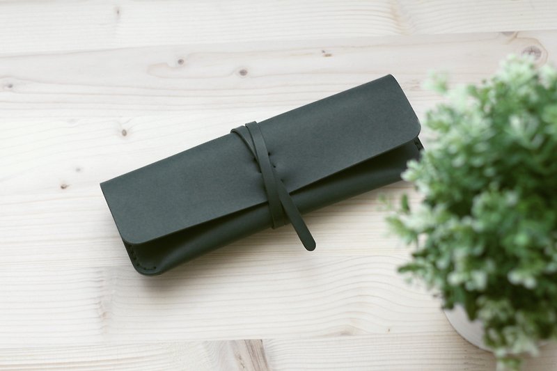Strap pencil case / glasses case / storage bag -- forest green - Pencil Cases - Genuine Leather Green
