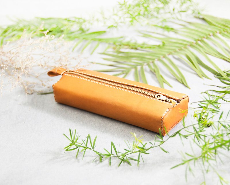 [Leather square geometric pencil case/pen case] European vegetable tanned cowhide/customized lettering/multi-color optional - Pencil Cases - Genuine Leather Multicolor
