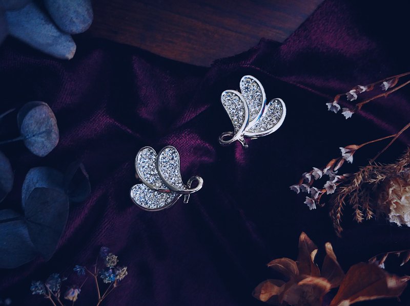 Kramer 三羽淡金耳環－美國古董首飾 Vintage Jewelry - 耳環/耳夾/耳骨夾 - 其他金屬 