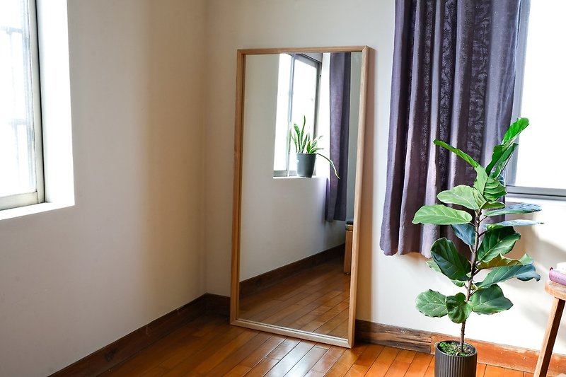 BOKTO || Cork wood || Solid wood floor mirror, full length mirror, one-piece mirror, standing mirror - อุปกรณ์แต่งหน้า/กระจก/หวี - ไม้ 