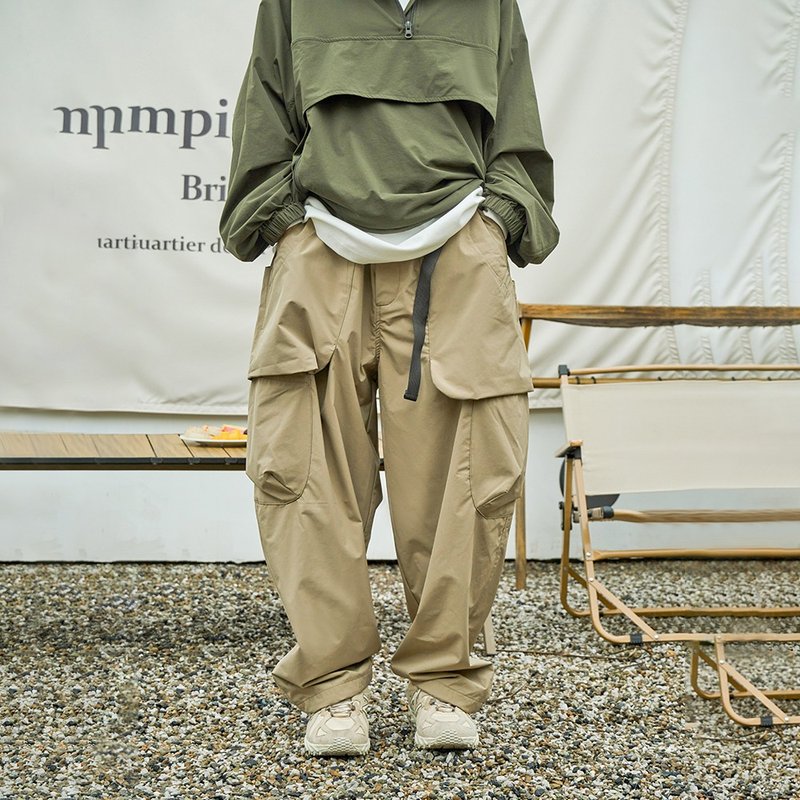 TopBasics 日系八口袋工裝寬褲 - 男長褲/休閒褲 - 聚酯纖維 卡其色