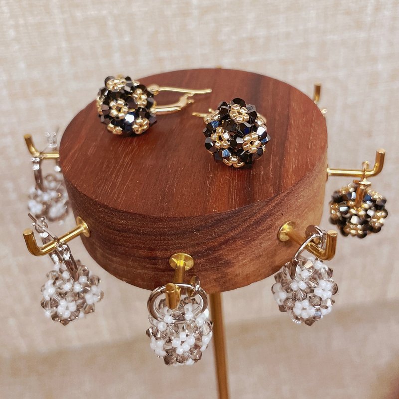 St Paul | Swarovski Ball Beaded Earrings/ Clip-On - ต่างหู - คริสตัล หลากหลายสี