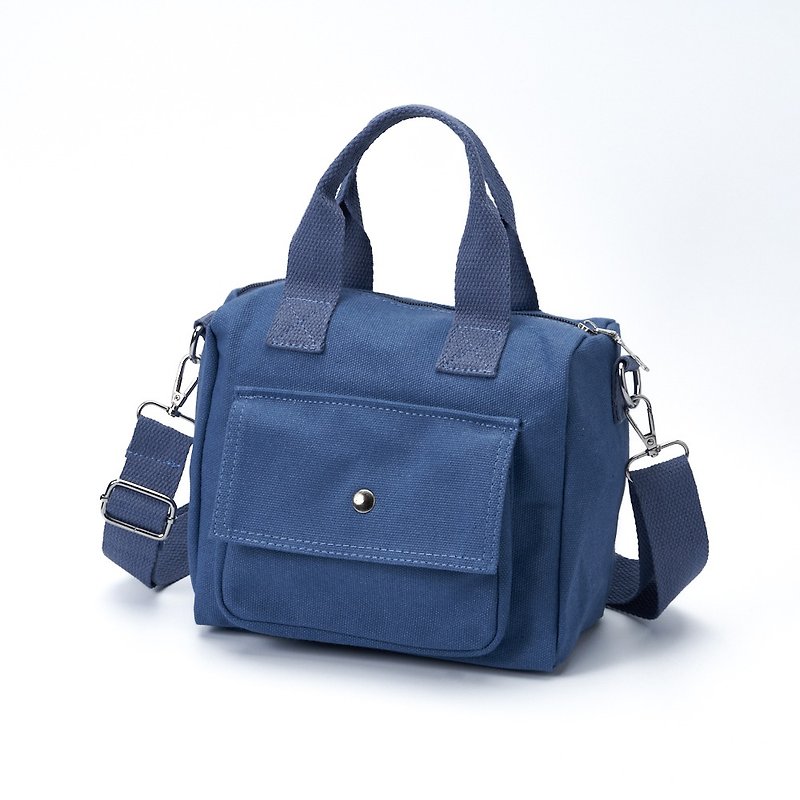 Denim blue square handbag oblique bag outing bag universal bag magnetic buckle zipper - กระเป๋าถือ - ไฟเบอร์อื่นๆ สีน้ำเงิน