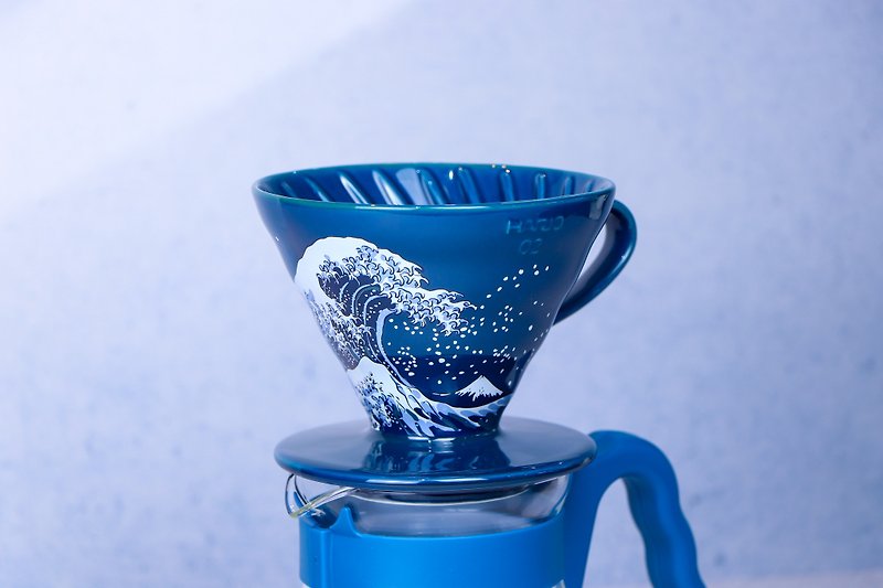 V60 Surf 02 filter cup set Gosu color Kanagawa VDC-02-CRS - Coffee Pots & Accessories - Porcelain Blue