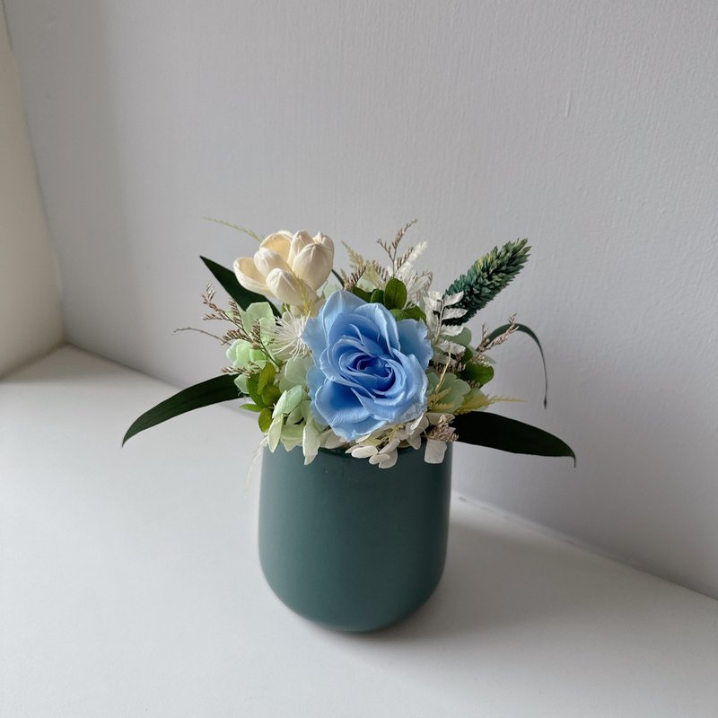 Blue-green everlasting rose diffuser potted flower - Dried Flowers & Bouquets - Pottery 