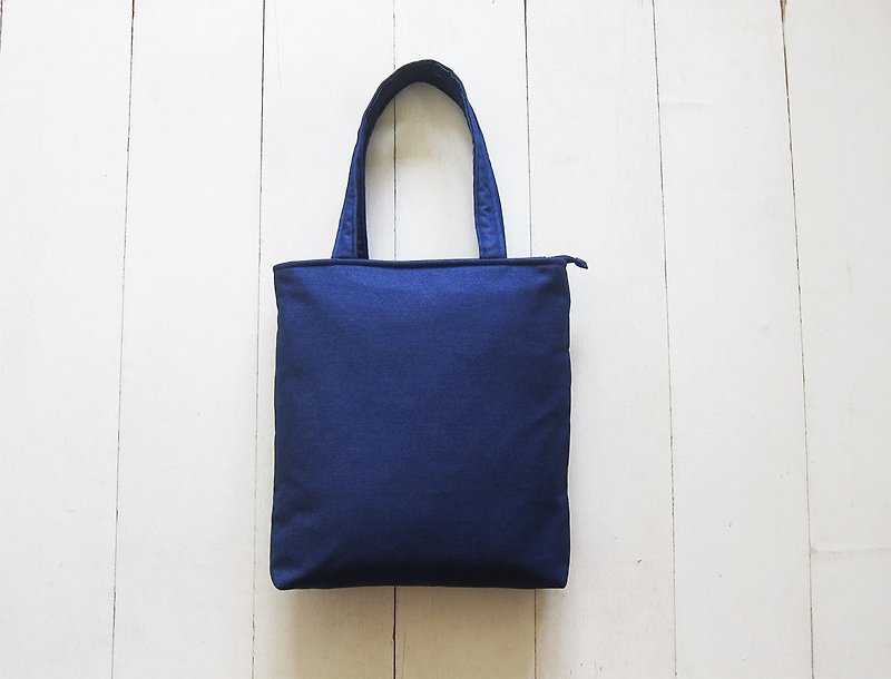 A4 tote bag (middle)-zipper opening (denim blue + beige) - Messenger Bags & Sling Bags - Cotton & Hemp Blue