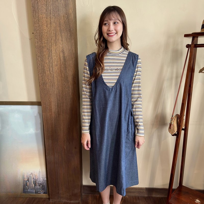 Hana Mokuba Japanese sleeveless split denim dress - ชุดเดรส - วัสดุอื่นๆ 