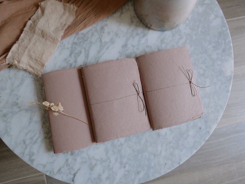 Notebook | A6 Handmade Paper Notebook | Dirty Pink - สมุดบันทึก/สมุดปฏิทิน - กระดาษ สึชมพู