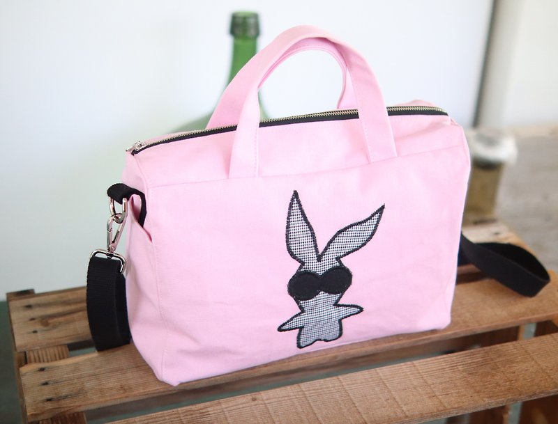 Bunny Couture crossbody handbag cotton canvas light pink - กระเป๋าแมสเซนเจอร์ - ผ้าฝ้าย/ผ้าลินิน สึชมพู