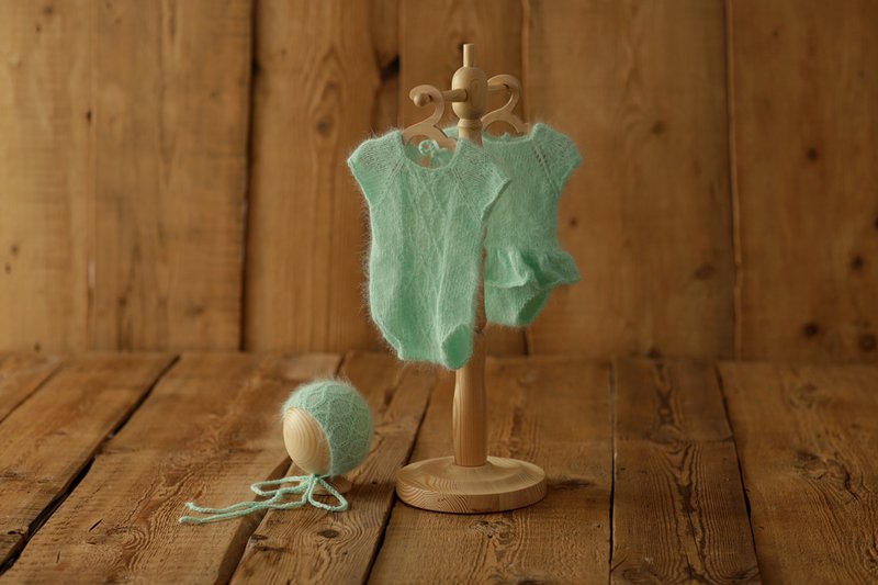 Set bonnet and romper, newborn photography props girl, knit photo prop outfit - 嬰兒手鍊/飾品 - 羊毛 綠色