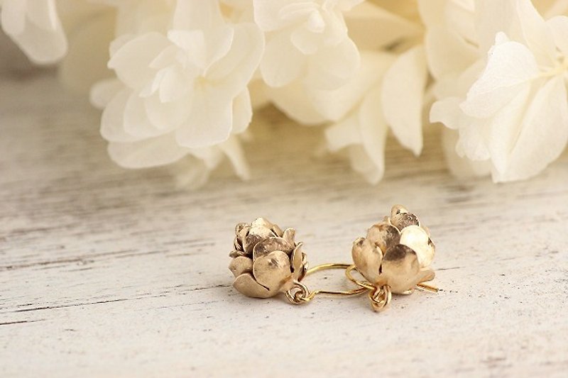 K18GP pinecone earrings - Earrings & Clip-ons - Other Metals Gold