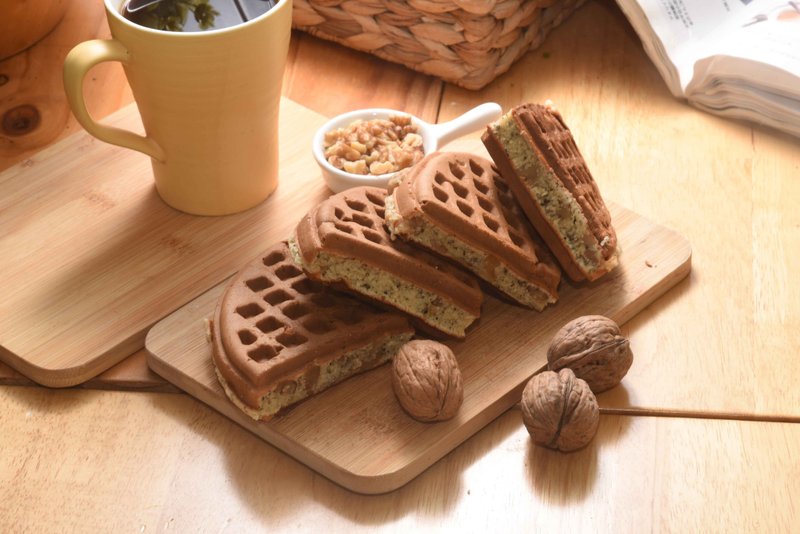 Frozen Walnut Earl Gray Tea Waffles/Box - เค้กและของหวาน - อาหารสด 