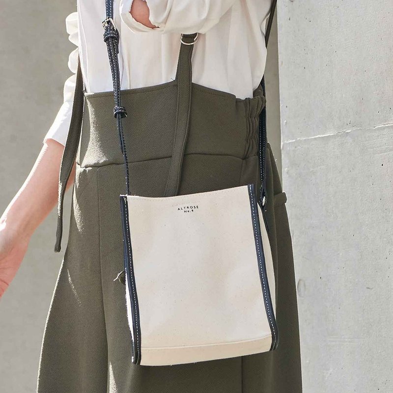 ALTROSE from Japan No.9 Cynthia MiniCanvas 2ways Shoulder Bag(Ivory/Croco Black) - กระเป๋าแมสเซนเจอร์ - หนังเทียม สีดำ