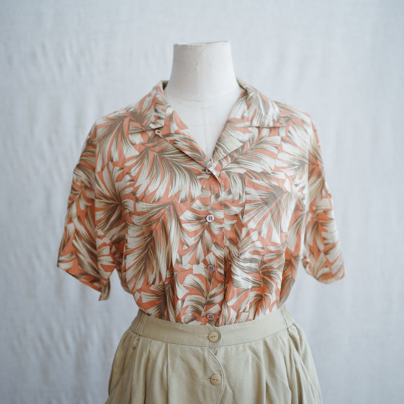 Delicate Hawaiian vintage vintage shirt vintage - Women's Shirts - Other Materials Orange