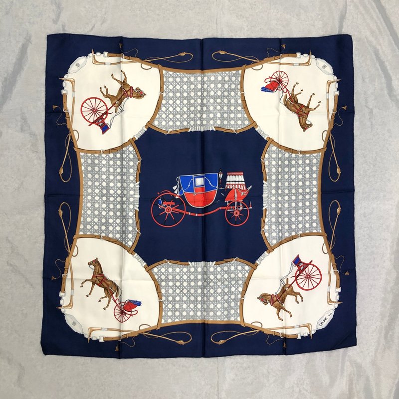 【 日本直送　名牌中古包 】CELINE セリーヌ スカーフ ブルー ホワイト 馬車 vintage ヴィンテージ オールド by5iar - 絲巾 - 絲．絹 藍色