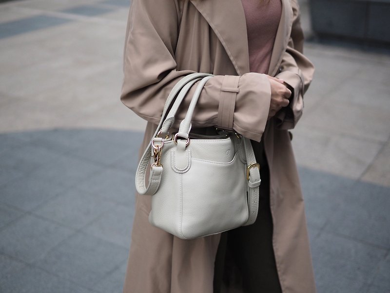Mini honey (Smoky Grey) : Mini tote bag, Crossbody bag, Cow leather, White-Grey - Handbags & Totes - Genuine Leather Gray