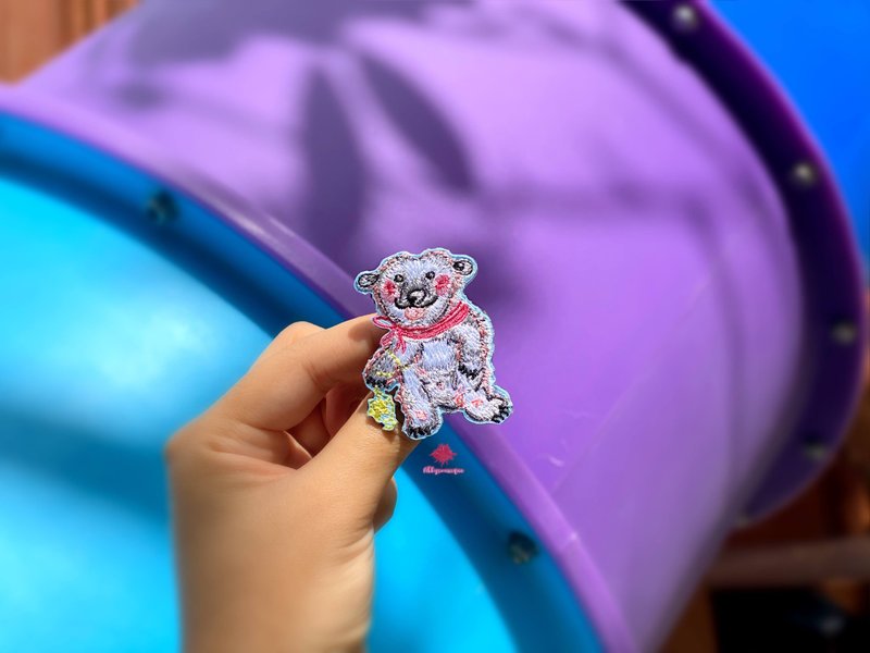 北極熊Proudie刺繡別針 - 徽章/別針 - 棉．麻 白色