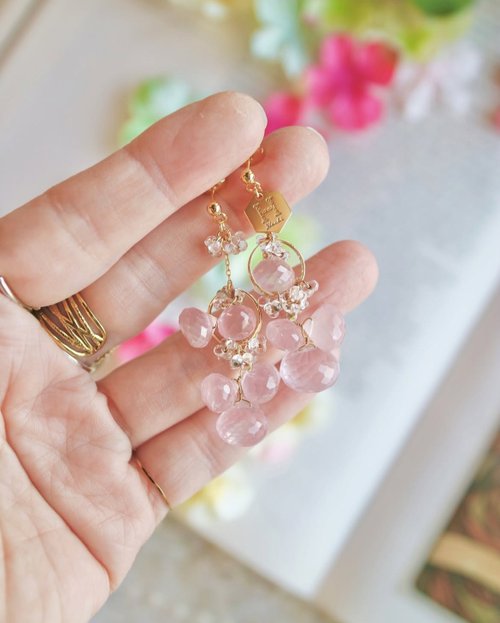 ☆❤️ 天然石　ローズクォーツ　薔薇　ピアス　イヤリング　ハンドメイド ローズクォーツ 桜 天然石ピアス - ショップ Hachi ピアス