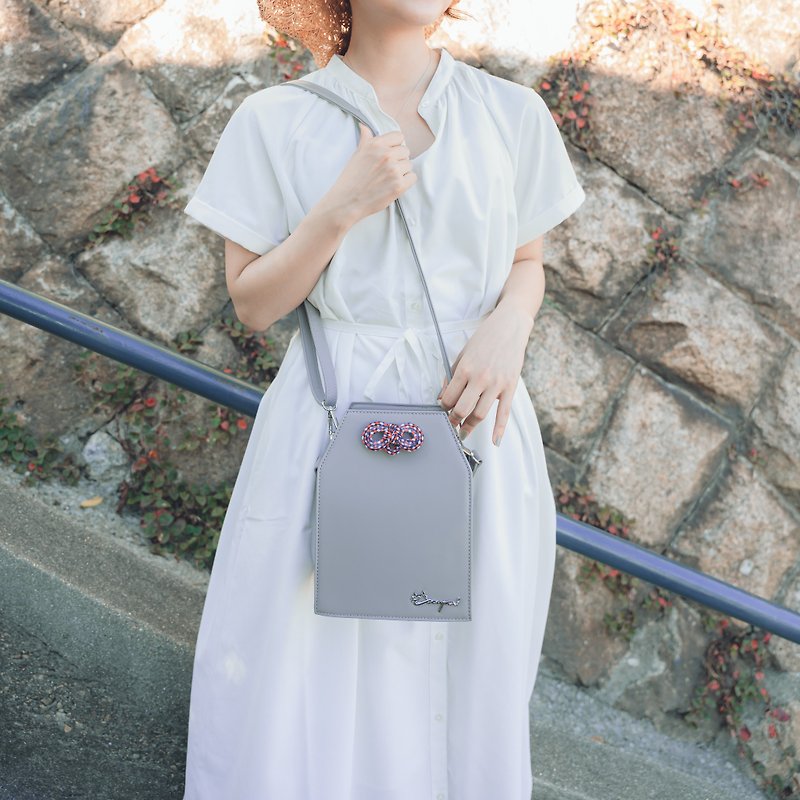 [Essential for Japanese Style | Free Shipping to Taiwan, Hong Kong and Macau] Yushou Leather Bag - Dark Gray (equipped with long and short shoulder straps) - กระเป๋าแมสเซนเจอร์ - หนังเทียม 