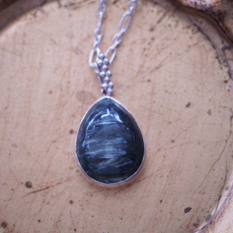 綠龍晶  斜綠泥石 手工項鍊 Seraphinite Handmade Necklace - 項鍊 - 半寶石 綠色