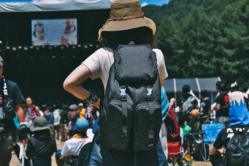 Mountain backpack Defender backpack waterproof laptop backpack backpack school bag - กระเป๋าเป้สะพายหลัง - วัสดุกันนำ้ สีดำ