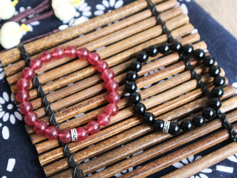 [Soul Dream‧Couple Bracelet] Black Onyx Strawberry Crystal S925 Sterling Silver Design Bracelet - สร้อยข้อมือ - คริสตัล หลากหลายสี