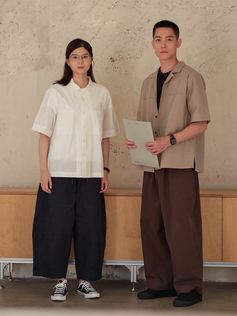 鹿造 古巴領短袖襯衫貼袋寬松休閒男女同款純棉上衣工作服襯衣 - 男襯衫/休閒襯衫 - 棉．麻 